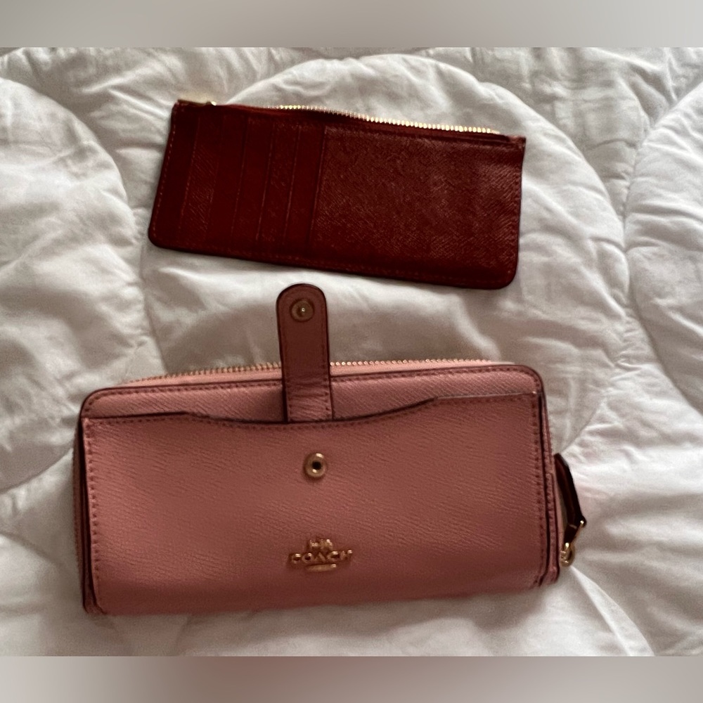 Coach Wallet - Picture 4 of 5